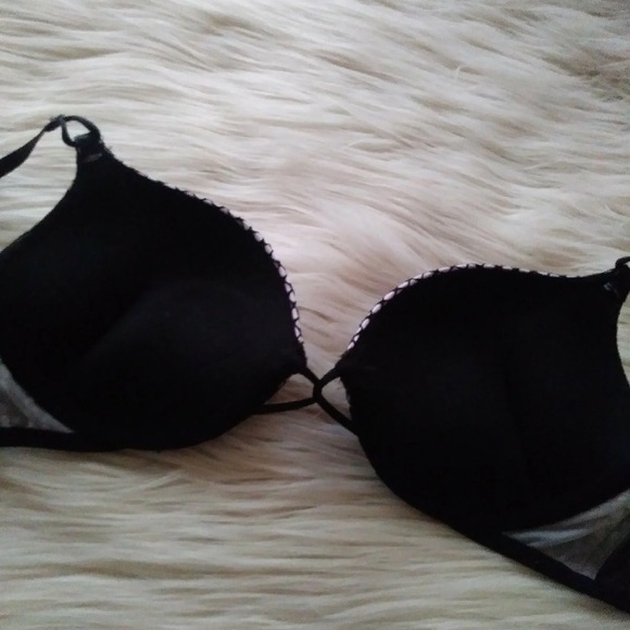 Victoria Secret Bombshell Bra - Picture 2 of 2